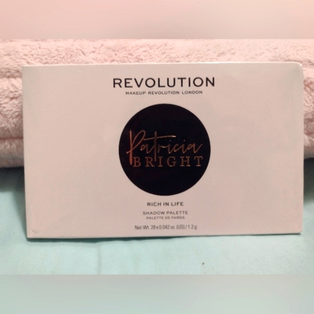 Revolution Eyeshadow Palette